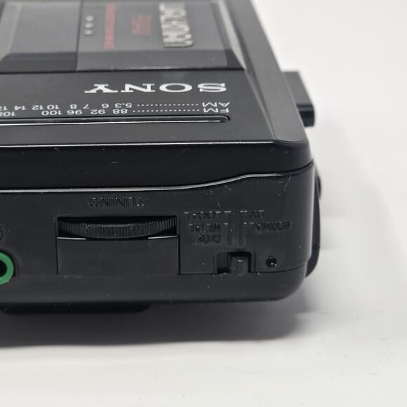 Sony Walkman WM-AF23 Cassette AM/FM Radio Original Packaging New Belts WORKS - Picture 13 of 16